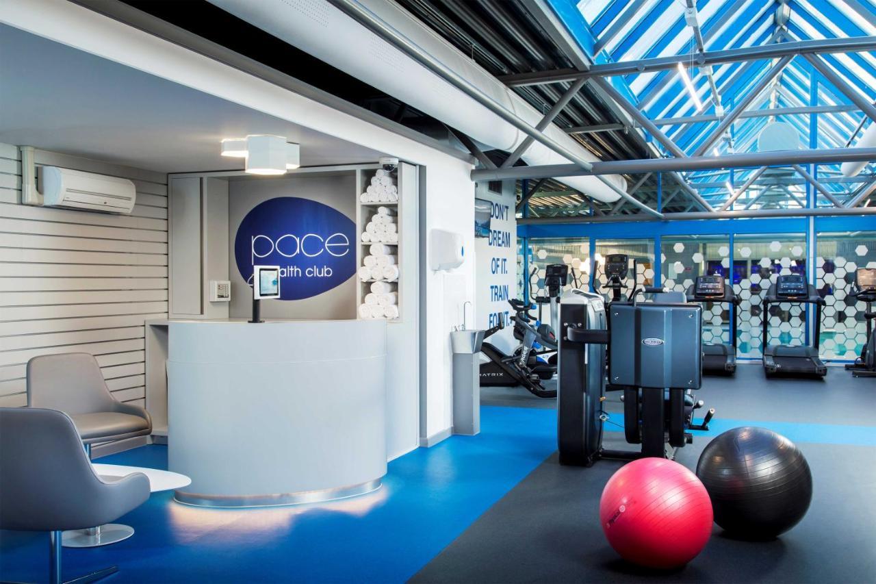 Radisson Hotel And Conference Centre London Heathrow Hillingdon Esterno foto Pace Fitness Club